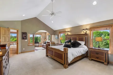 8964 Almquist Way Inver Grove Heights MN 55077