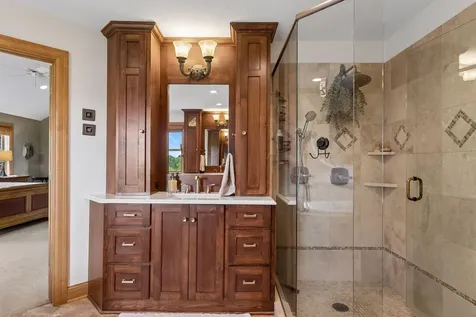 8964 Almquist Way Inver Grove Heights MN 55077