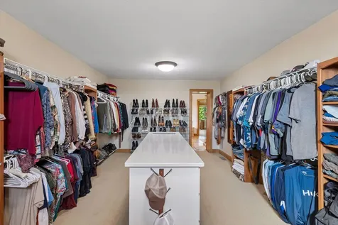 8964 Almquist Way Inver Grove Heights MN 55077