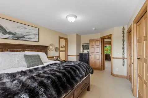 8964 Almquist Way Inver Grove Heights MN 55077
