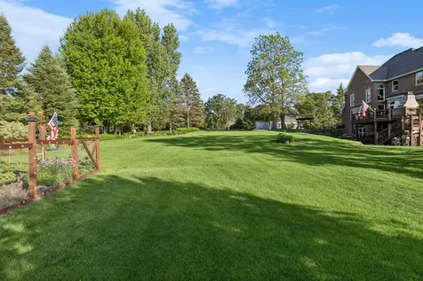 8964 Almquist Way Inver Grove Heights MN 55077