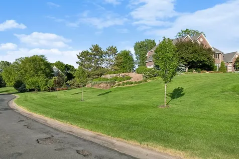 8964 Almquist Way Inver Grove Heights MN 55077