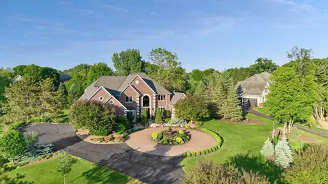 8964 Almquist Way Inver Grove Heights MN 55077