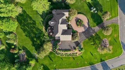 8964 Almquist Way Inver Grove Heights MN 55077