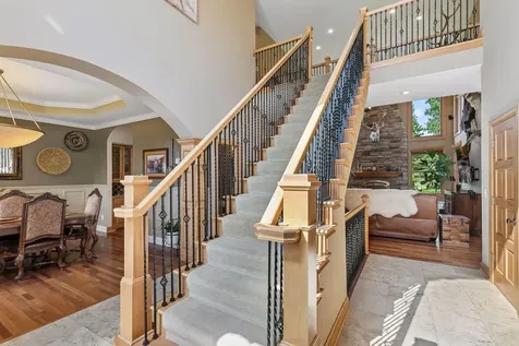 8964 Almquist Way Inver Grove Heights MN 55077