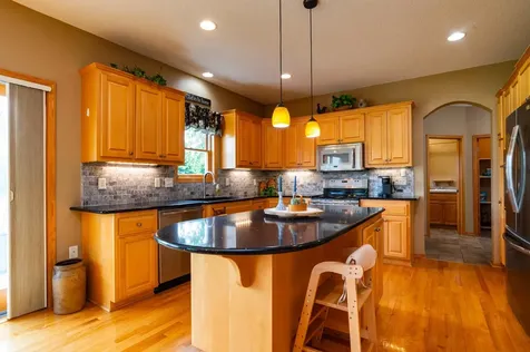 10610 Pinnacle Way Woodbury MN 55129
