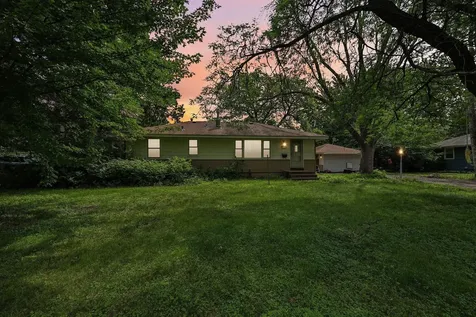 6948 Janell Avenue N Brooklyn Park MN 55428