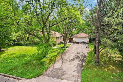 6948 Janell Avenue N Brooklyn Park MN 55428