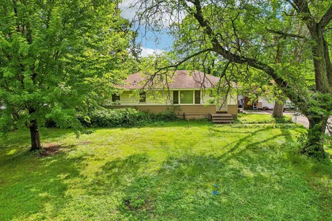 6948 Janell Avenue N Brooklyn Park MN 55428
