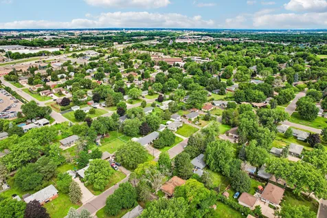 6948 Janell Avenue N Brooklyn Park MN 55428