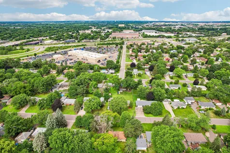 6948 Janell Avenue N Brooklyn Park MN 55428