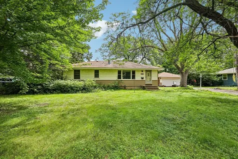 6948 Janell Avenue N Brooklyn Park MN 55428