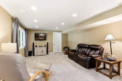 17152 Gage Way Lakeville MN 55024