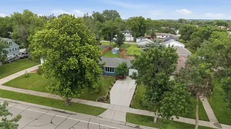 1221 Roosevelt Avenue Detroit Lakes MN 56501