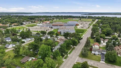 1221 Roosevelt Avenue Detroit Lakes MN 56501