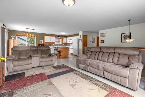 1707 Huntington Drive West Fargo ND 58078