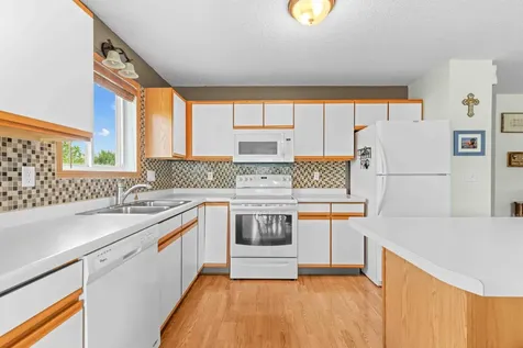 1707 Huntington Drive West Fargo ND 58078