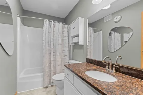 1707 Huntington Drive West Fargo ND 58078