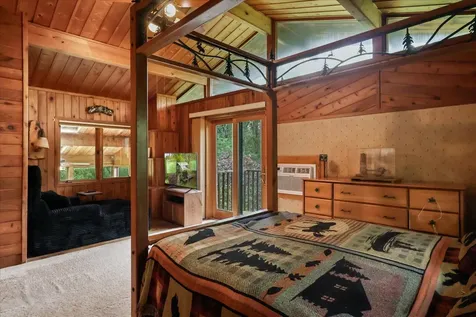 5038 Morris Thomas Road Hermantown MN 55811