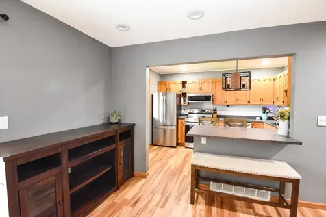 608 37th Avenue S Moorhead MN 56560