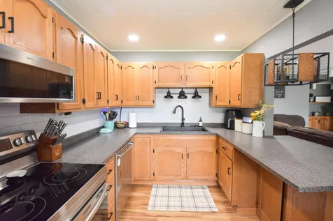 608 37th Avenue S Moorhead MN 56560