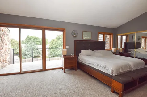 608 37th Avenue S Moorhead MN 56560