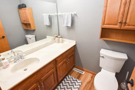 608 37th Avenue S Moorhead MN 56560