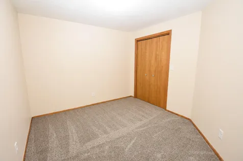 608 37th Avenue S Moorhead MN 56560