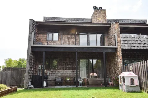 608 37th Avenue S Moorhead MN 56560