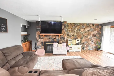 608 37th Avenue S Moorhead MN 56560