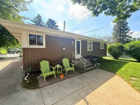 2055 English Street Maplewood MN 55109