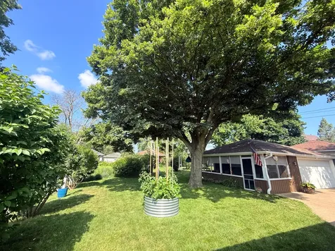 2055 English Street Maplewood MN 55109
