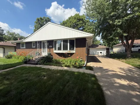 2055 English Street Maplewood MN 55109