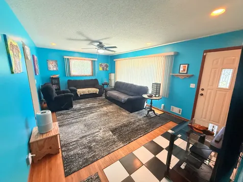 2055 English Street Maplewood MN 55109