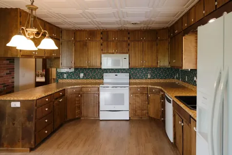 7809 83rd Street SE Edgeley ND 58433