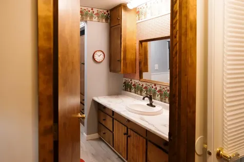 7809 83rd Street SE Edgeley ND 58433