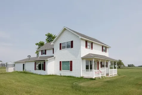 7809 83rd Street SE Edgeley ND 58433