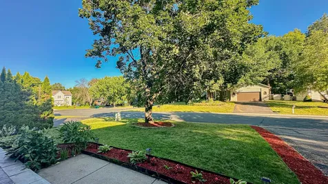 5440 Riverwood Lane Savage MN 55378