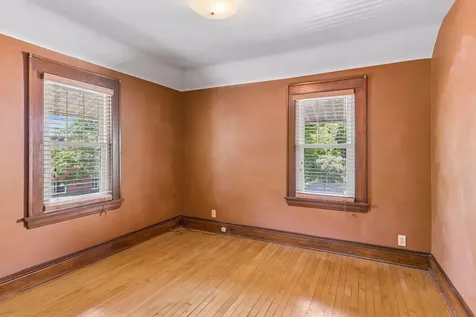 916 34th Street W Minneapolis MN 55408