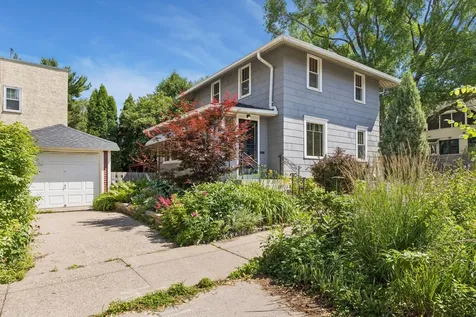 916 34th Street W Minneapolis MN 55408