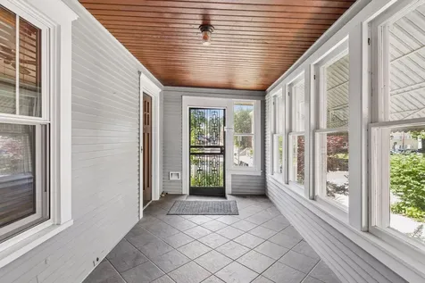 916 34th Street W Minneapolis MN 55408