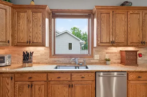 607 100th Court NE Blaine MN 55434