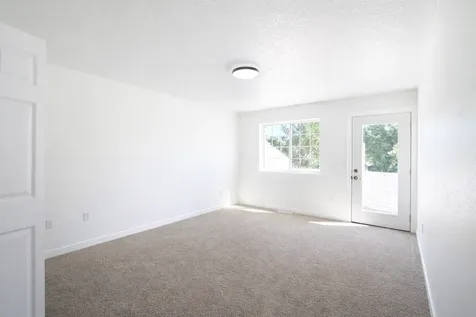 825 12th Avenue W West Fargo ND 58078