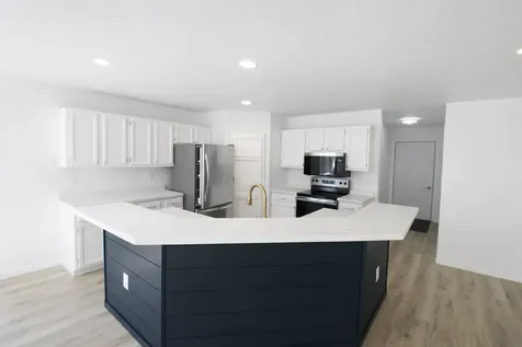 825 12th Avenue W West Fargo ND 58078