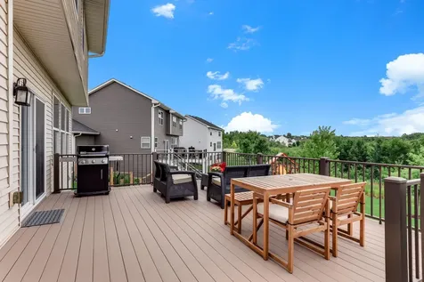 2232 Sorrel Court Victoria MN 55386
