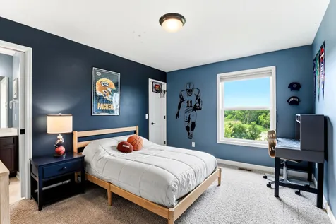 2232 Sorrel Court Victoria MN 55386