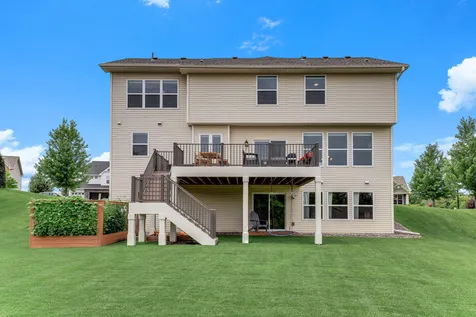 2232 Sorrel Court Victoria MN 55386