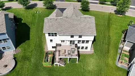 2232 Sorrel Court Victoria MN 55386