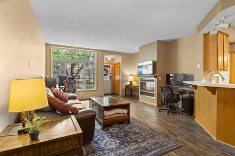 15345 Greenhaven Lane Burnsville MN 55306