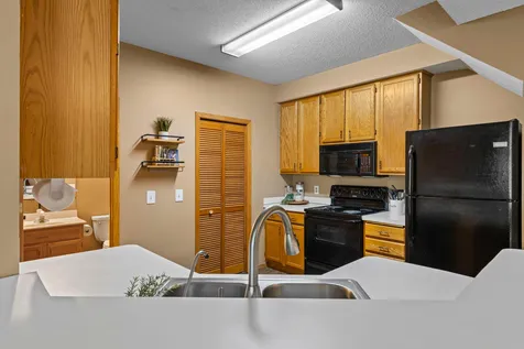 15345 Greenhaven Lane Burnsville MN 55306